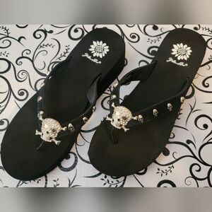 NWOT! RARE Vintage Skull Yellow Box Wedge Flip Flops Sandals Bling Size 9